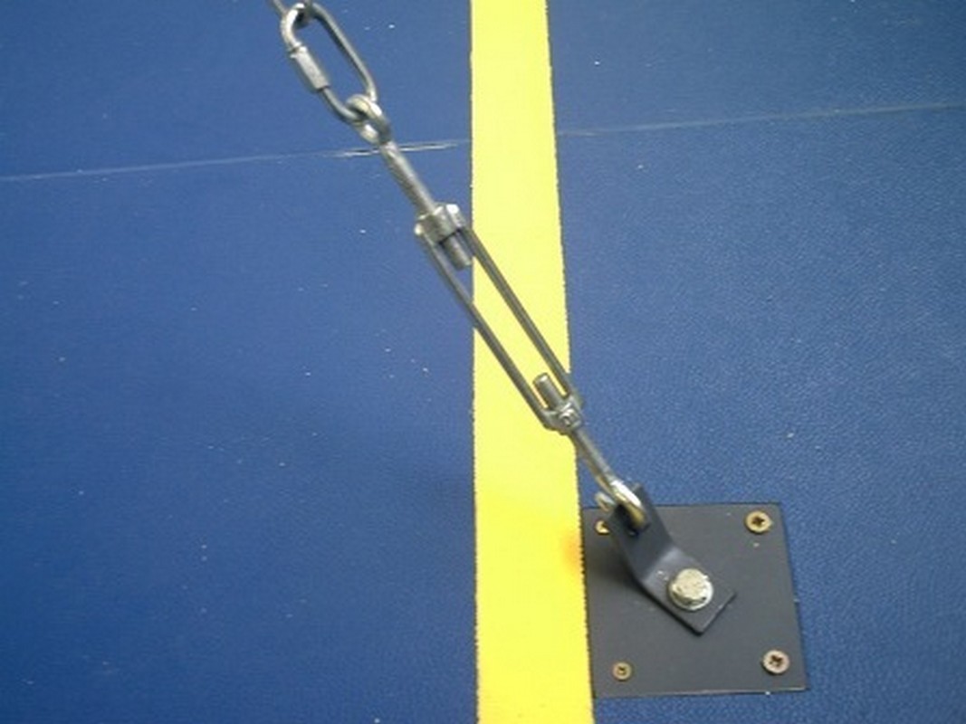 Стойки волейбольные на растяжках с механическим натяжениям сетки (пара) Atlet IMP-A26 1067_800