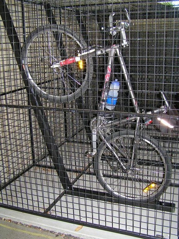 Гараж для велосипеда lattice Hercules 2601 600_800