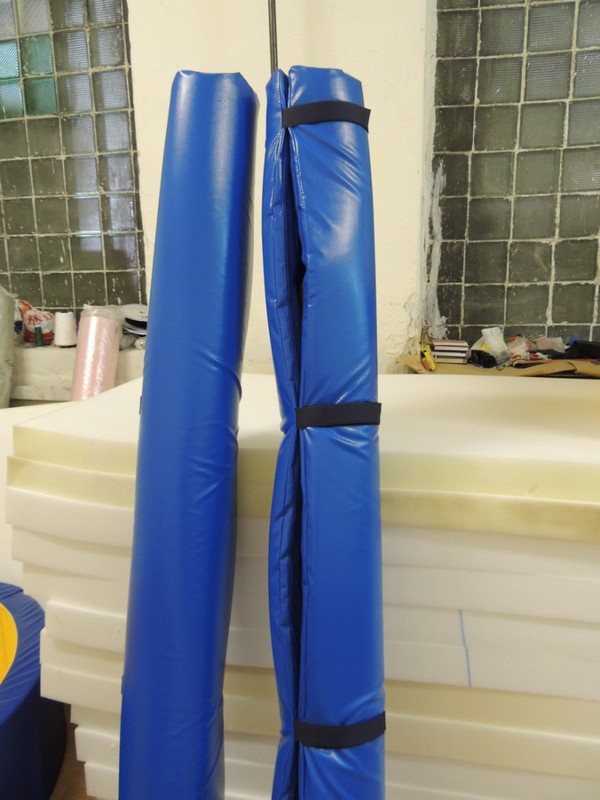 Мягкая защита на вертикальные штанги м/ф ворот Atlet IMP-A473 600_800